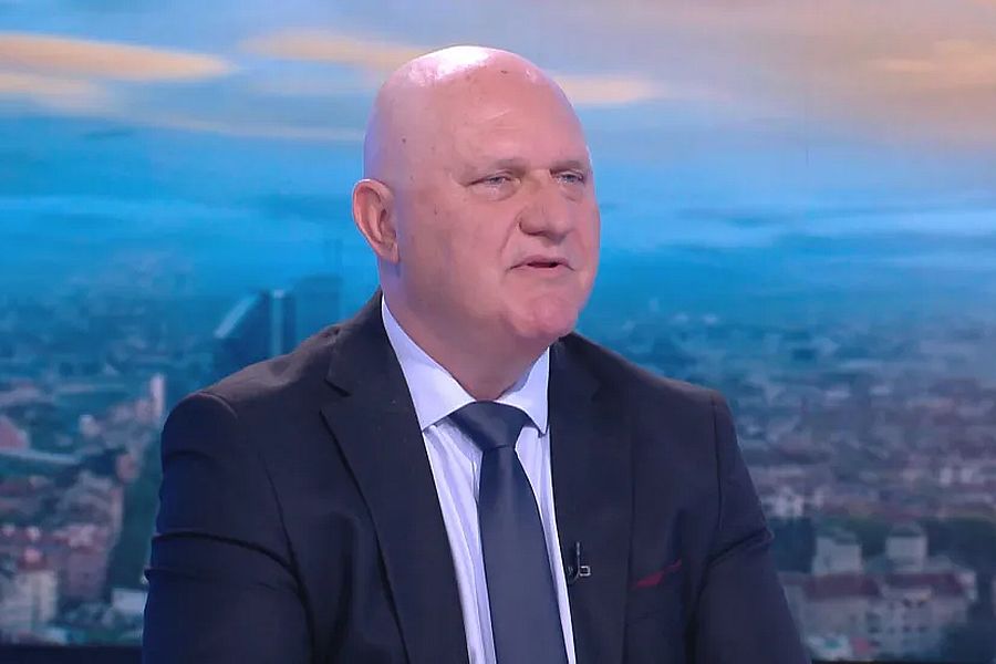 МОН дава 4 точки на всички зрелостници за задачите, свързани с диаграмата, в матурата по БЕЛ